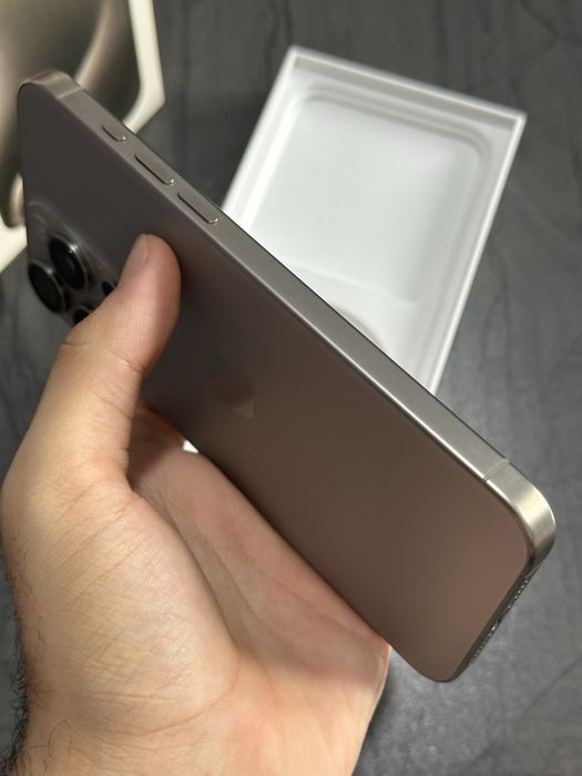 iPhone 15 Pro Max Natural Titanium 256GB !