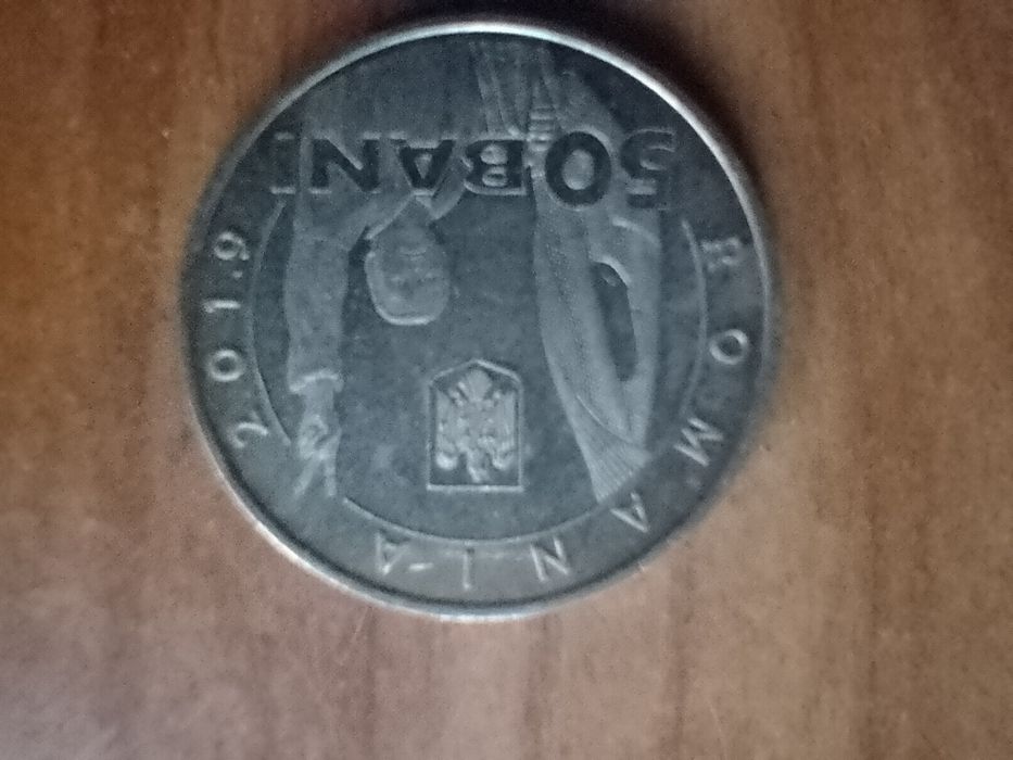 Vând monede vechi