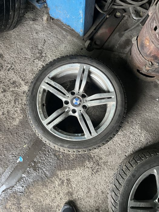 Продам колеса в сборе диски и шины R17