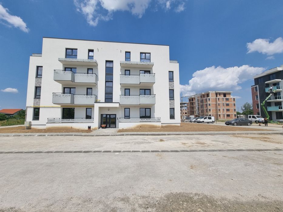 Proprietar vand apartament nou Micro 17