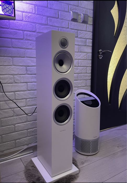 Bowers & Wilkins 704 S2 Тонколони