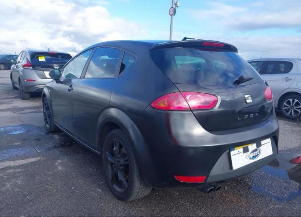 Seat leon fr  На части