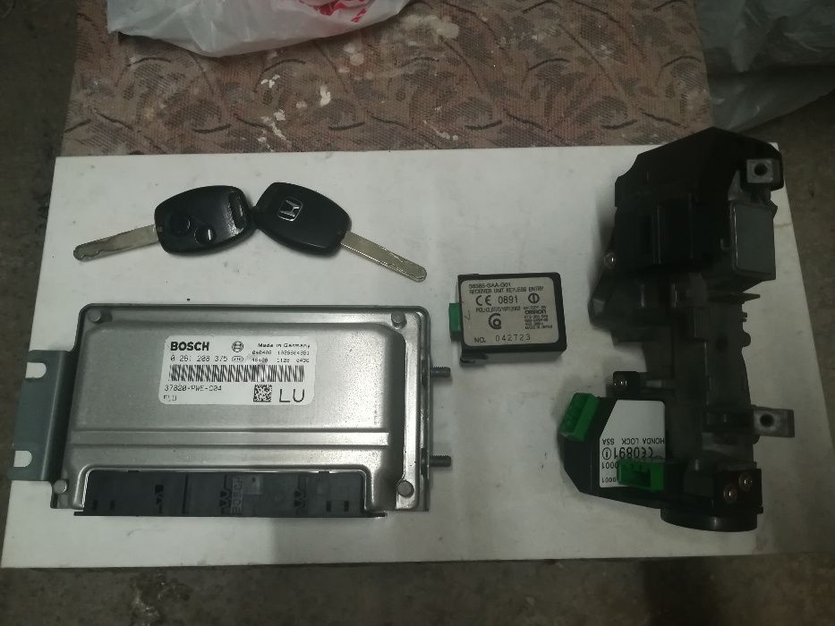 Компютър хонда джаз 02-07 / ECU honda jazz 37820-PWE-G04