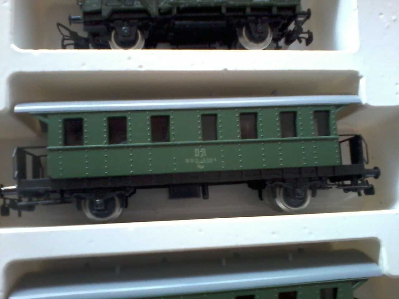 Умален модел на влак PIKO expert GDR