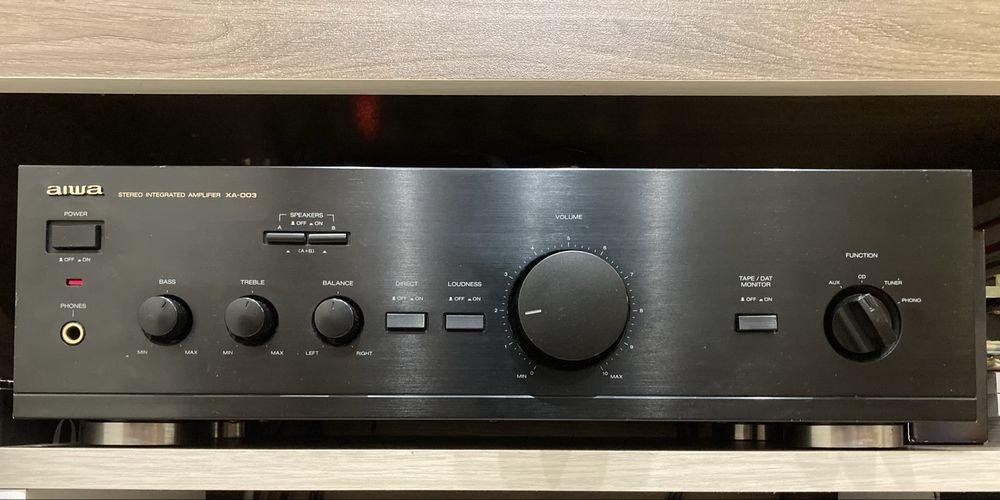 AIWA XA 003 Интегрален Усилвател 2 х 40 при 8 ohm