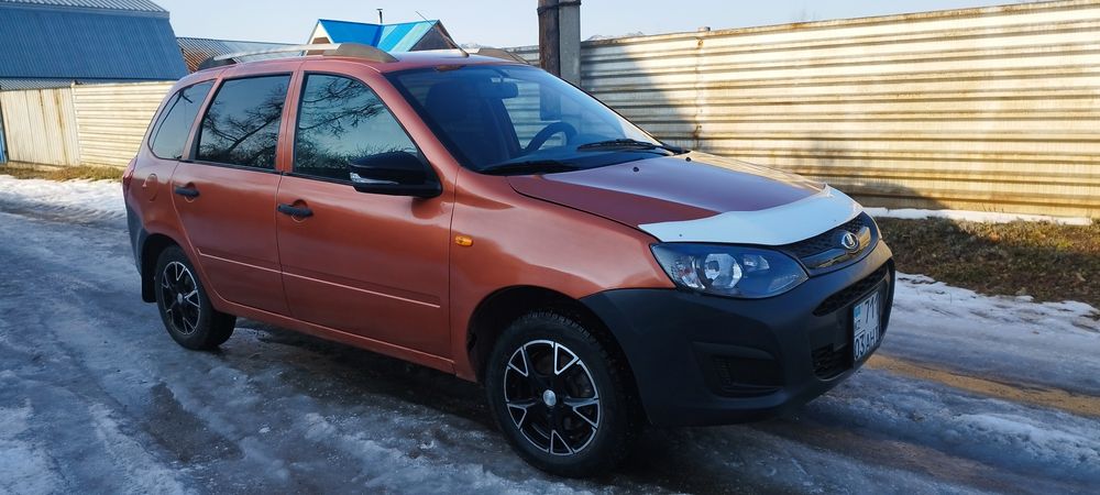 Калина 2 в хорошем состоянии, 10 лет в одних руках