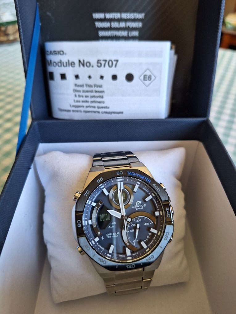 Часовник Casio Edifice