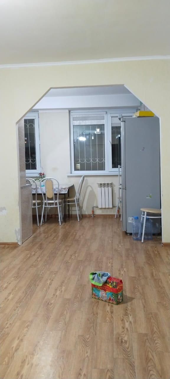 Срочно! 3 ком, мкрн Астана