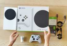 Обмен Xbox series s в отличном состоянии читайте и смотрите фото.