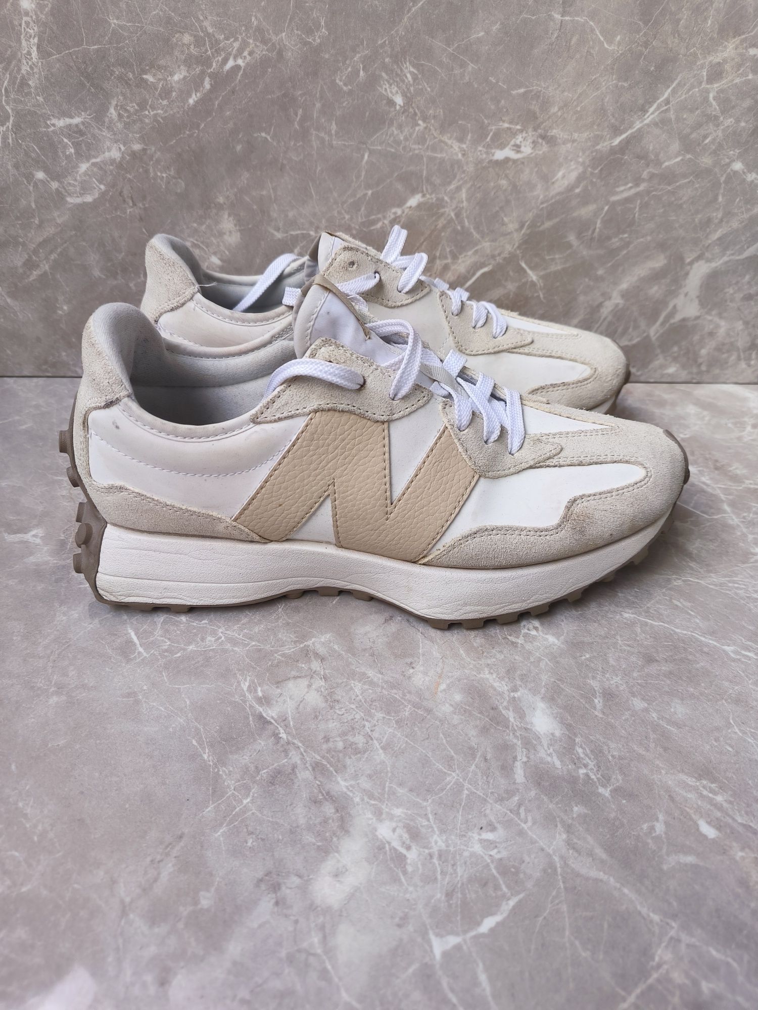 New Balance 327 номер 41,5