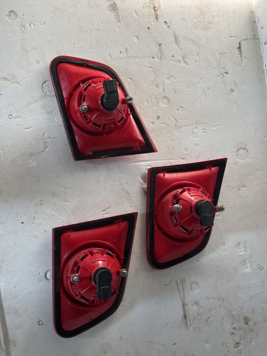 Tripla stanga dreapta haion VW Passat B6 3C9945093A 2005-2010