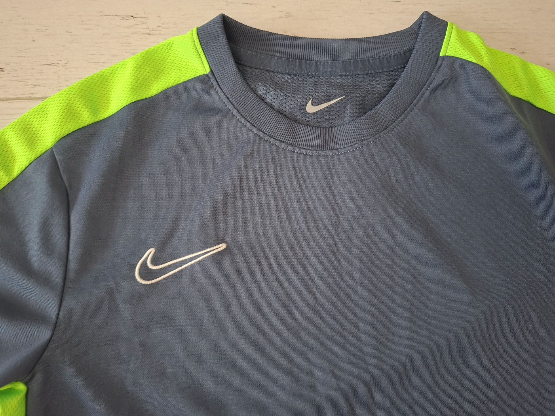 Nike Dry Fit-Ориг. Тениска Нова!