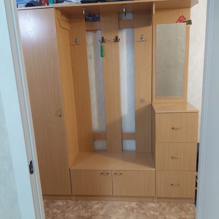 Продам прихожую в хорошем состоянии