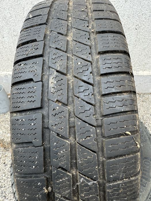 4 бр. Зимни гуми 15 цола 175/65/15 CONTINENTAL