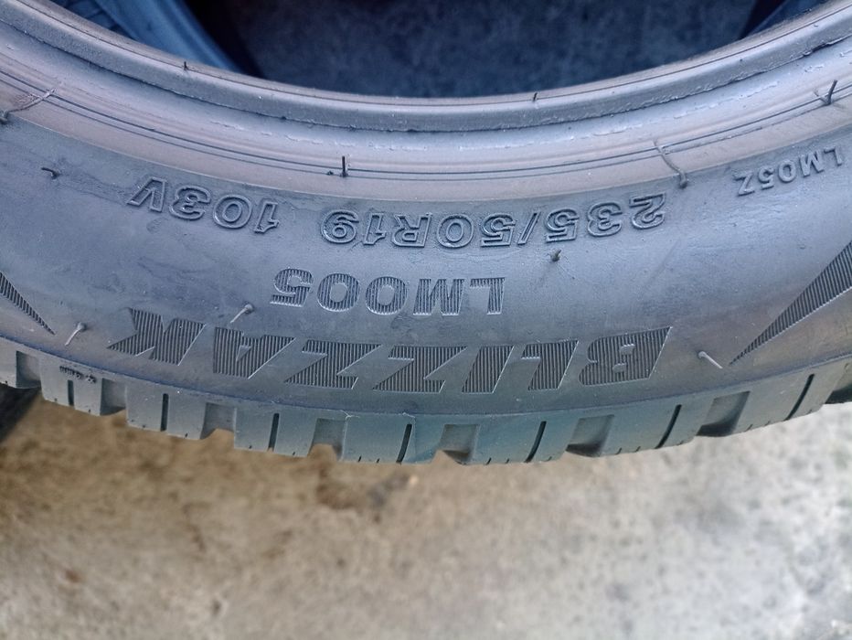4 anvelope de iarna Bridgestone 235/50 R19 dot 0620