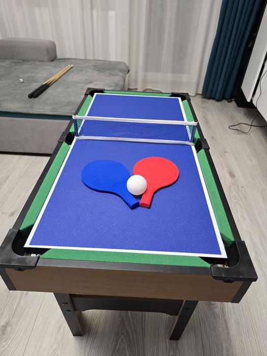 Masa de joc 4 in 1 : fotbal de masa, biliard , hockey si ping pong