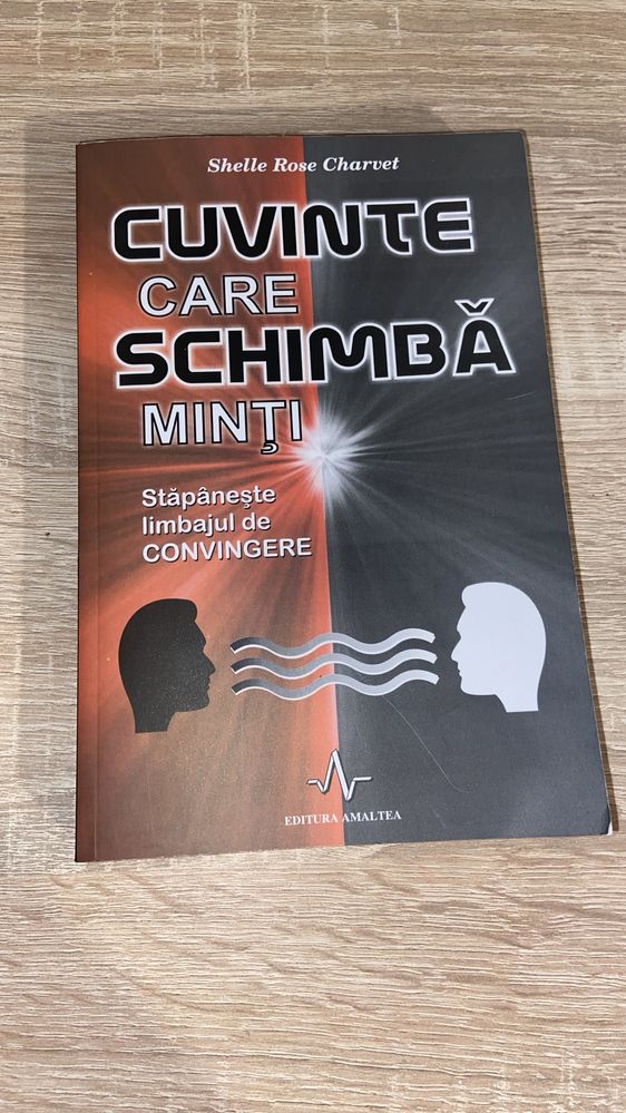 Vând doua cărți “Cuvinte care schimbă minți” și “12 reguli de viață”