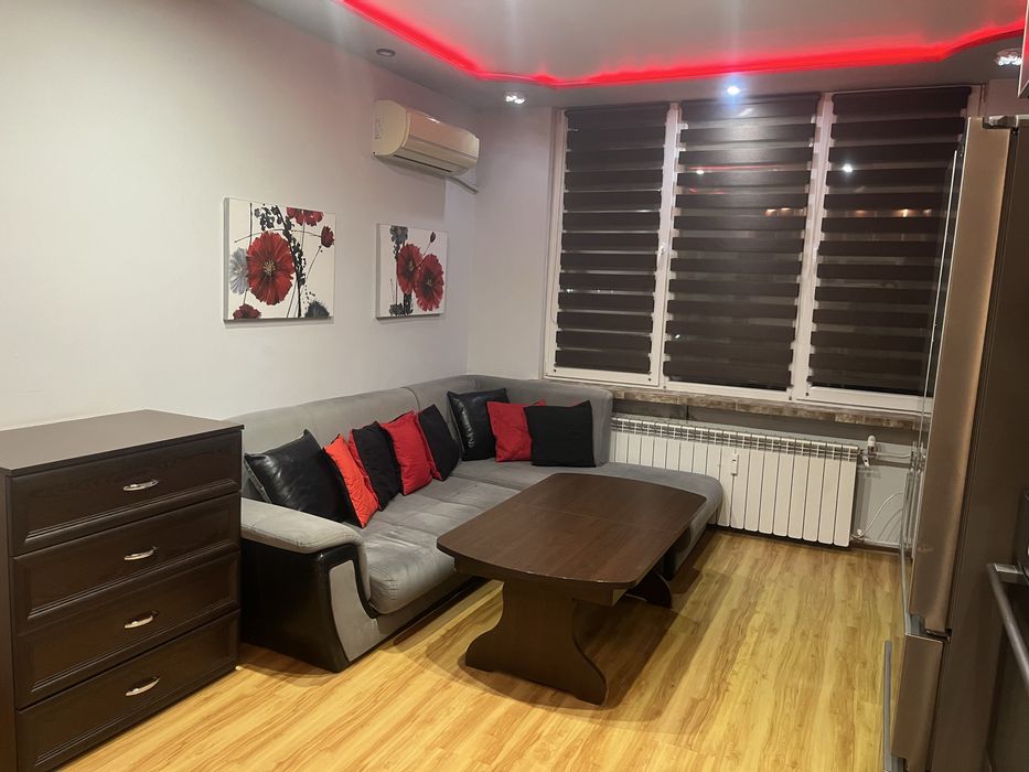 Дава се под наем Тристаен апартамент в Пловдив, Каменица 2 - 60 кв.м за 408 € - Снимка #1