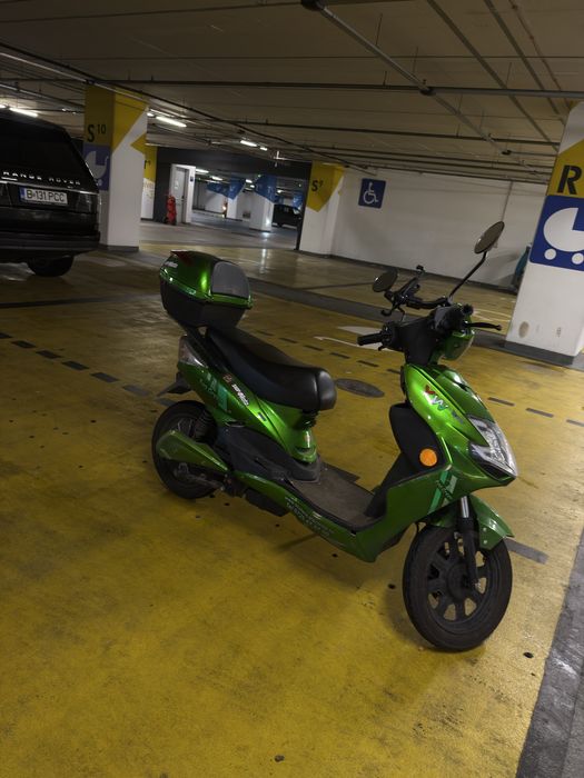 Scuter electric
