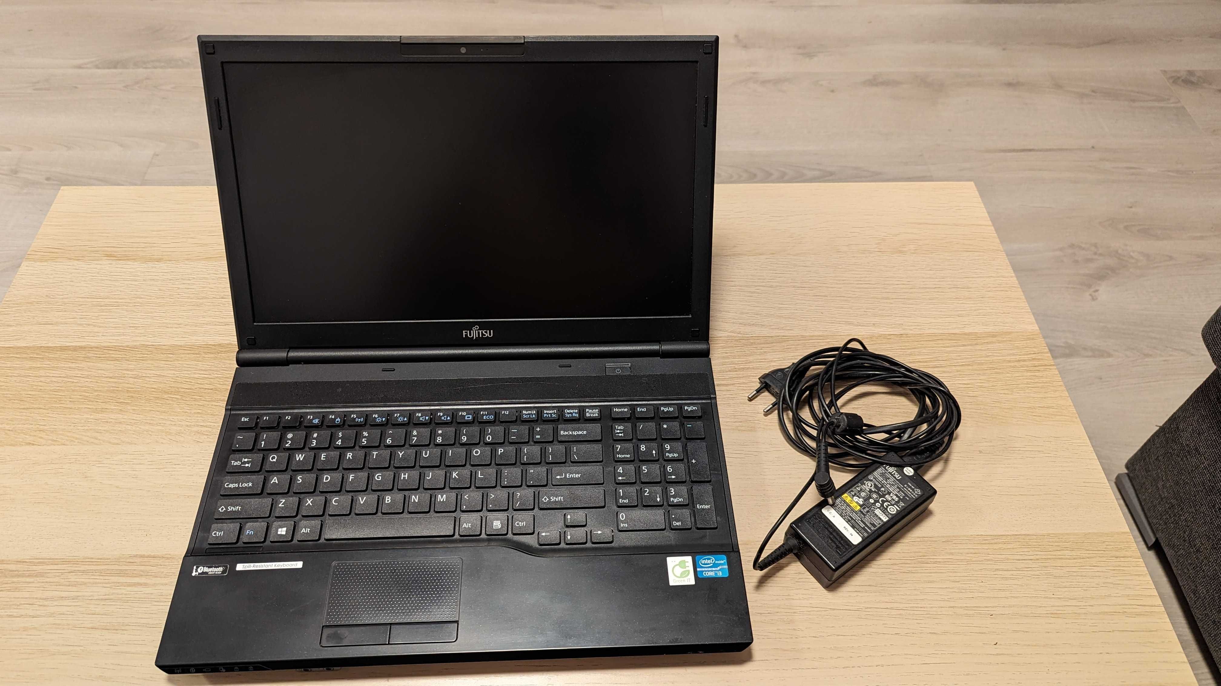 Laptop Fujitsu LifeBook AH532