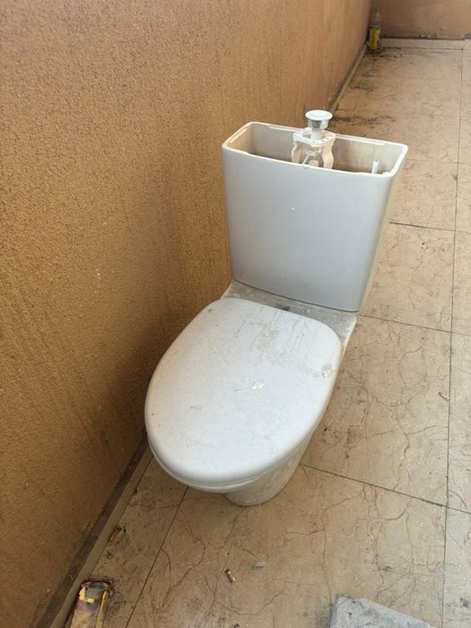 Продам б/у унитаз