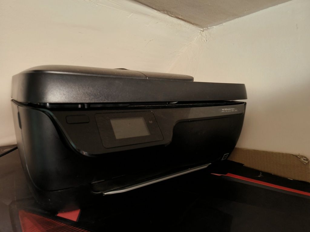 Imprimantă HP Officejet 3834 multifuncțională cu scaner