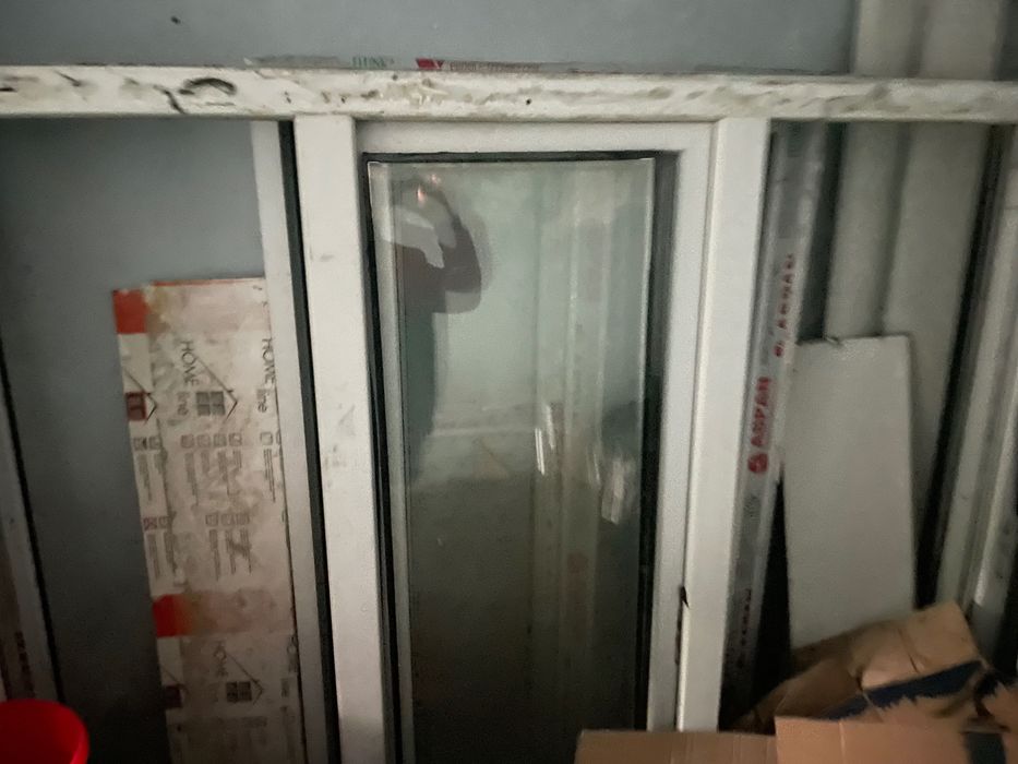 Новые пластиковые окна и дверь