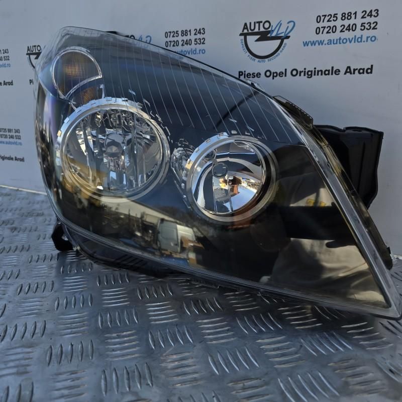 Far dreapta fundal negru halogen Opel Astra H facelift