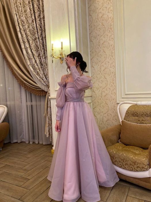 Роскошное вечернее платье