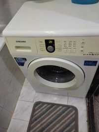 Продаётся  стиральная машинка samsung 6кг.в отличном состоянии.