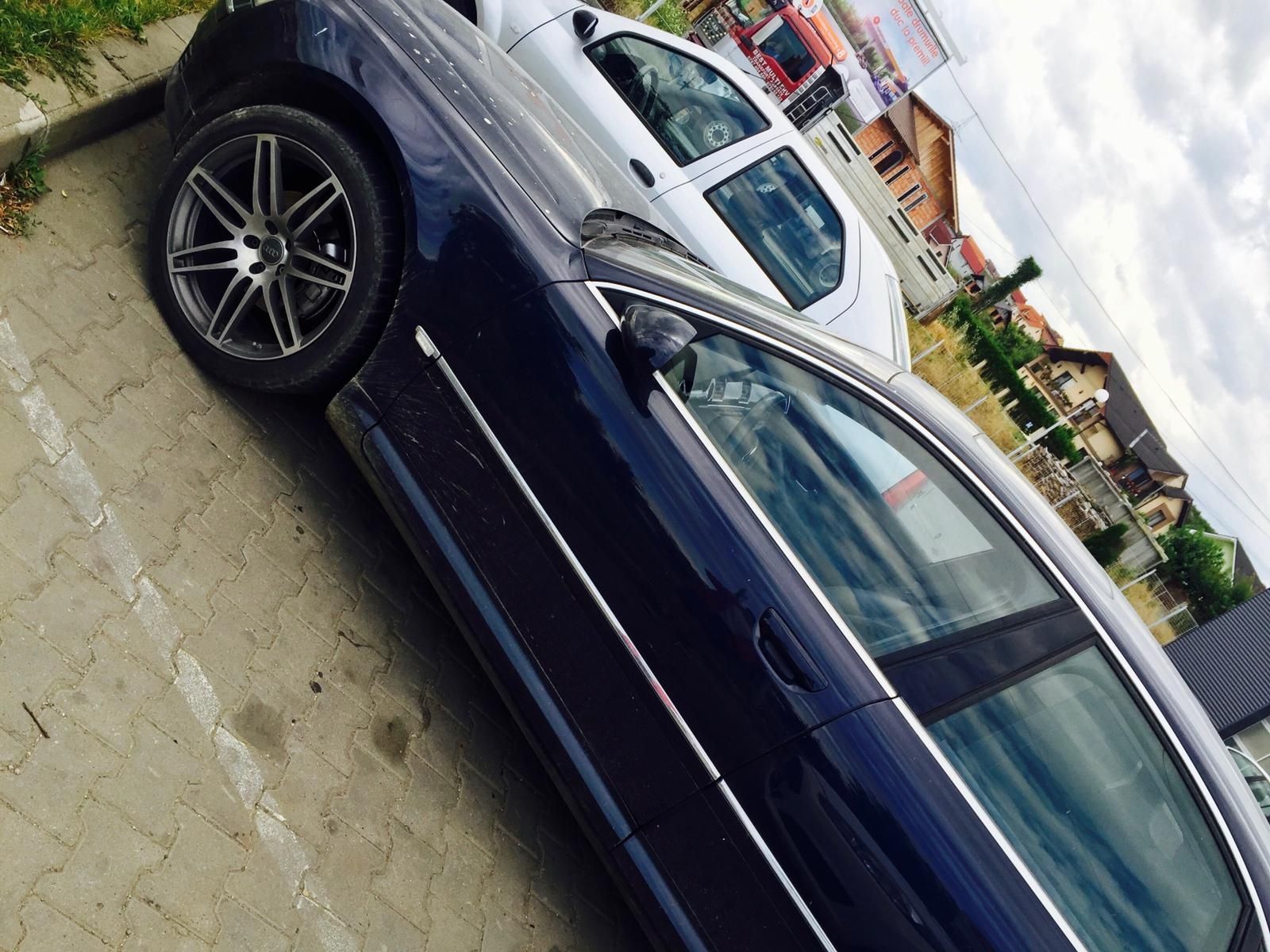 Dezmembrez AUDI A8 D3