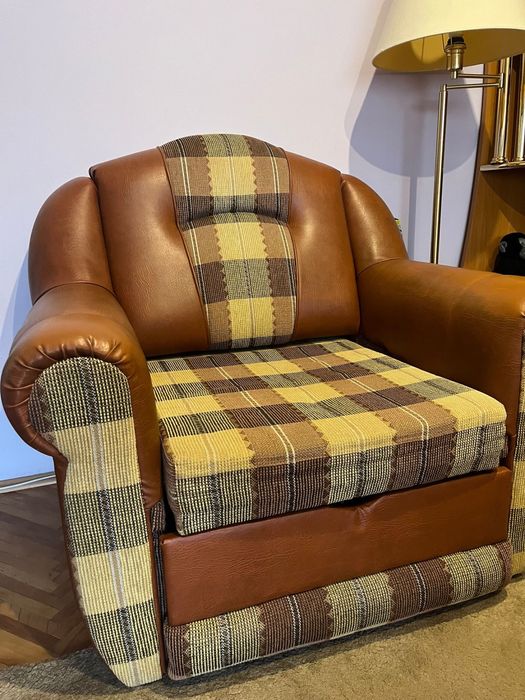 Set canapea si fotoliu extensibil - stare buna, confortabile