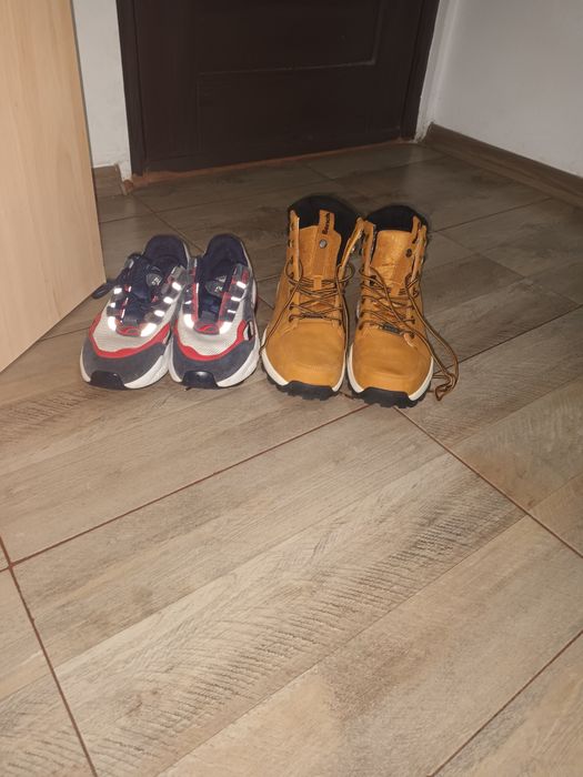 Adidasi bărbătești