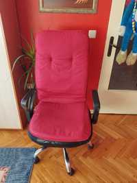Офис стол със столовка
