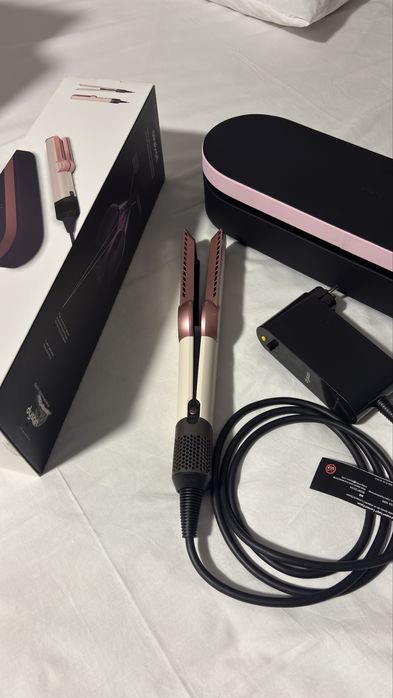 dyson airstrait original