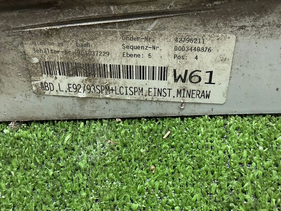 PRAG / ORNAMENT PRAG DREAPTA BMW SERIA 1 F20 118D SE 2.0 DIESEL 2012 COD OEM 51777293554 / 7293554 / HATCHBACK 2011-2019