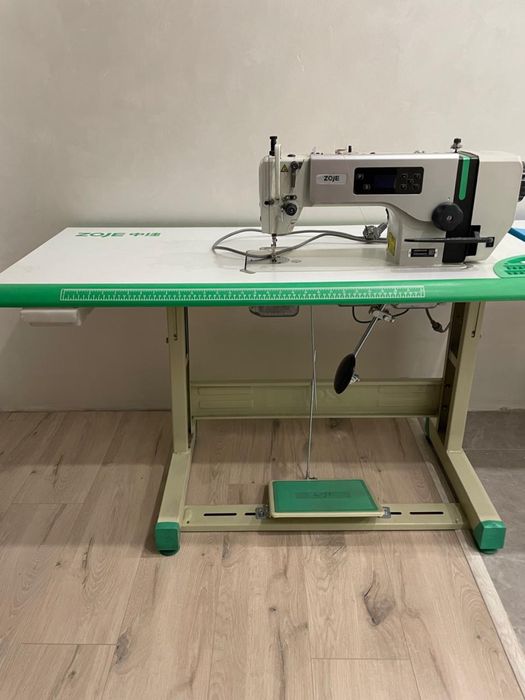 Промышленная швейная машинка