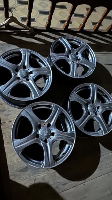 Диски R16 обращайтесь по номеру