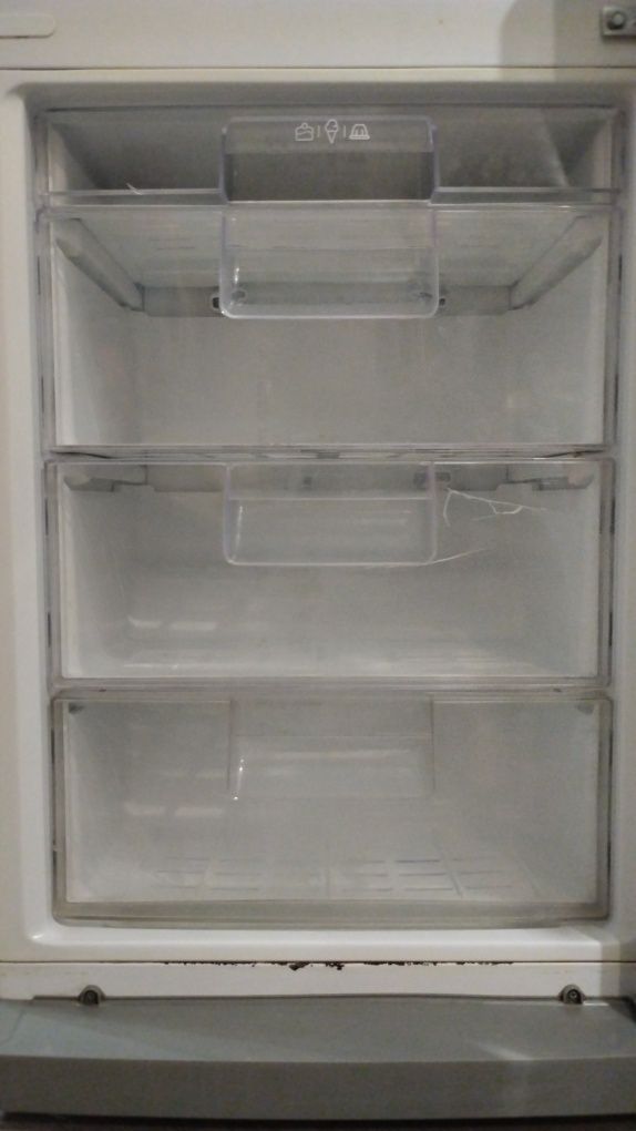 Хороший холодильник, LG