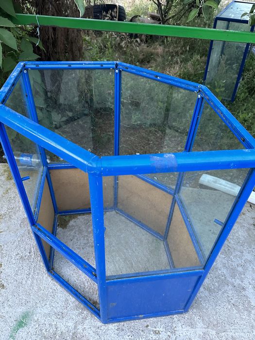 Полка витрина