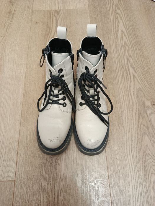 Непромокаеми зимни боти от естествена кожа