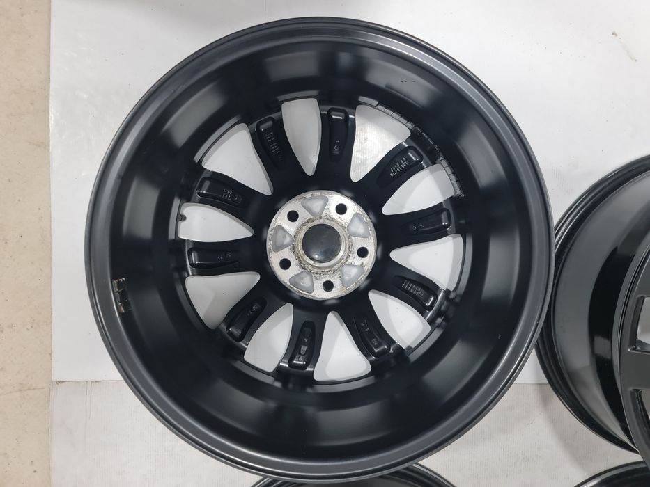 Jante 18 Audi A4 A5 A6 76 BMW G30 G31 Passat Alltrack Tiguan ET25