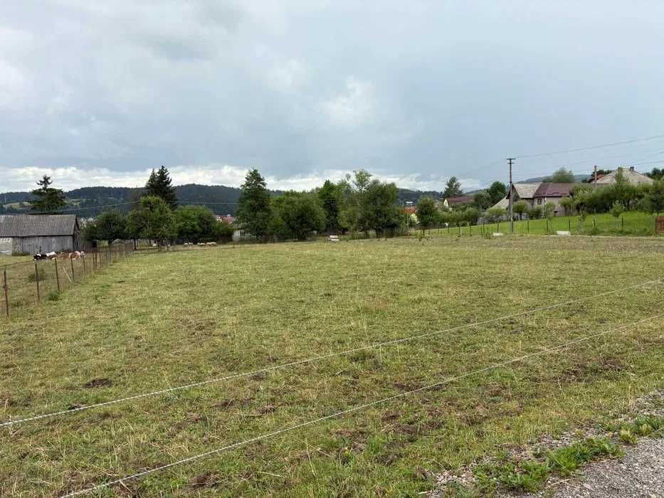 Teren intravilan de vânzare–1100 mp,CF in curs (maxim 6 luni)–25 €/mp