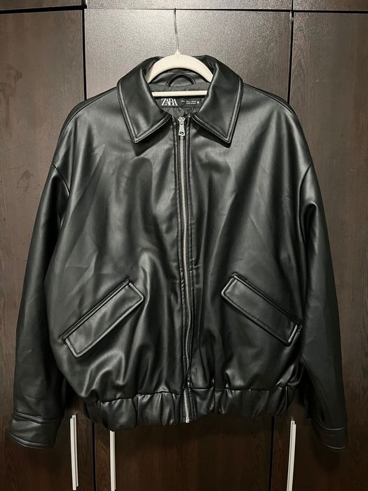 Дамско бомбър яке ZARA