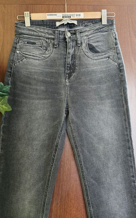 Blugi Attrattivo - 27, Regular Fit, Stare Impecabilă