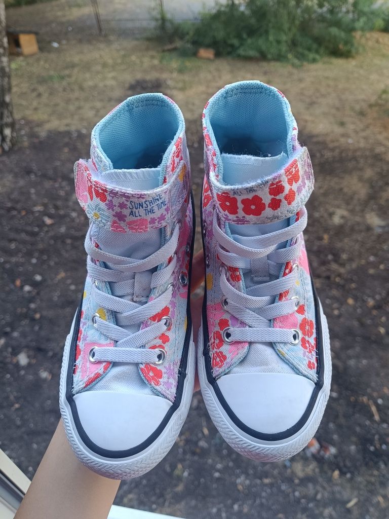Детски Converse Chuck Taylor All Star Easy On Floral
Кецове Chuck Tayl