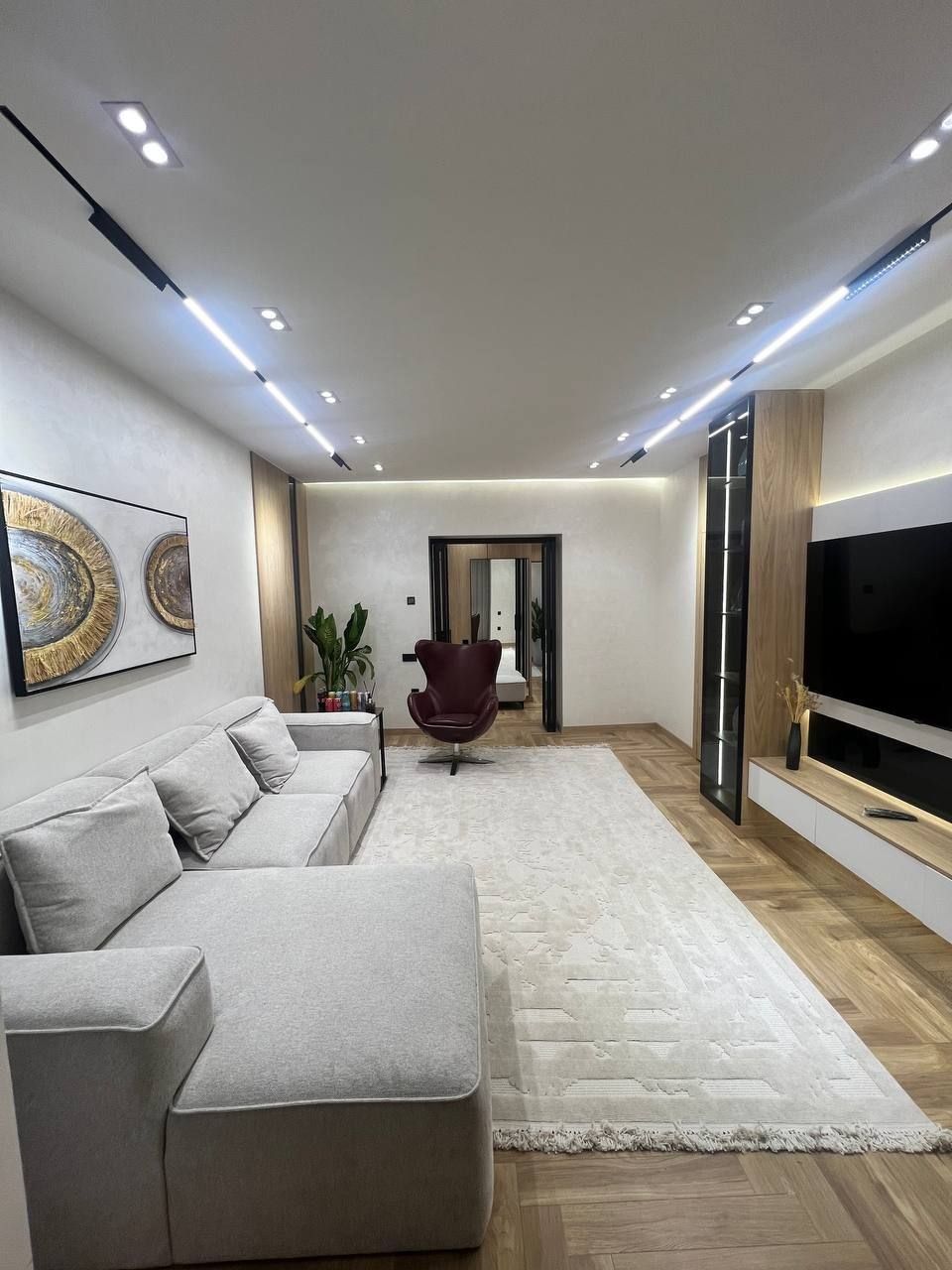 Срочно продается 3х ком квартира на Ц-7, ор-р: 110 школа/ЦУМ, 80 м²