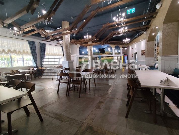 Дава се под наем Заведение в Пловдив, Южен - 429 кв.м за 3800 € - Снимка #1