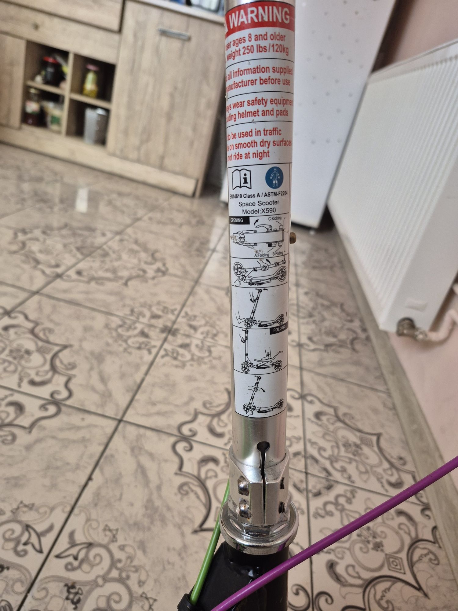 Space Scooter aproape nou