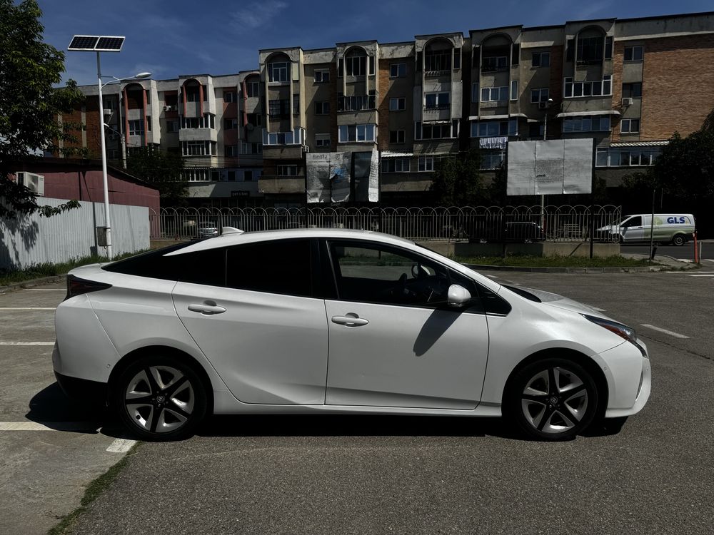 Toyota Prius 4 2017